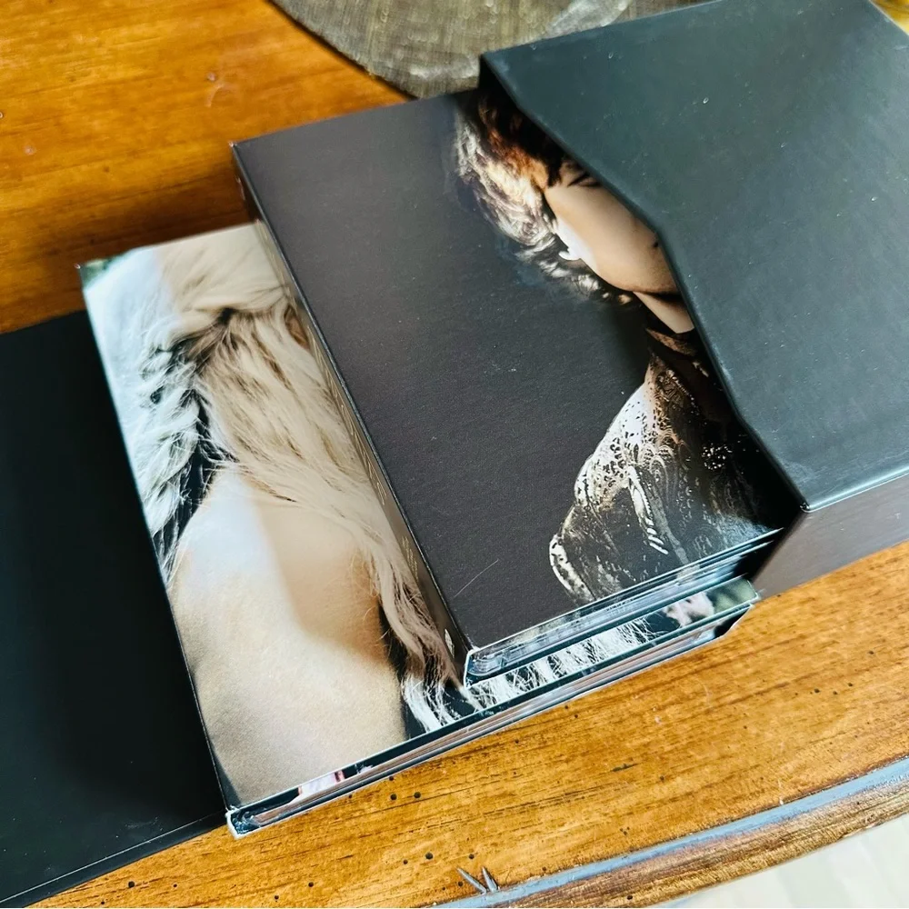 💚 GAME OF THRONES THE COMPLETE FIRST & SECOND SEASON  🎥 🍿 10 DISCS 📀📀📀 - Picture 4 of 6